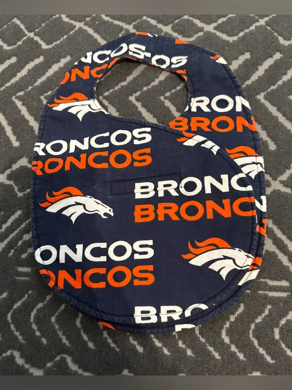 ✨3/$6✨ Baby boy Denver broncos bib